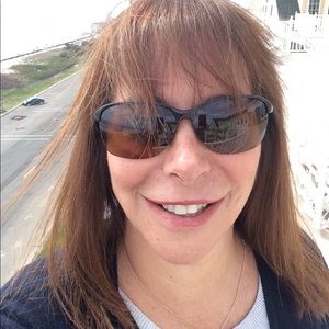 Meet your Posher, Cathy